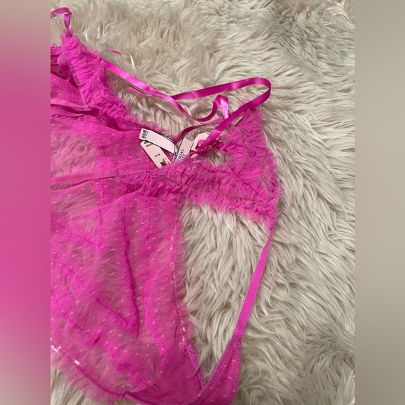 NWT Victoria’s Secret coquette lace thong bodysuit - Picture 5 of 6